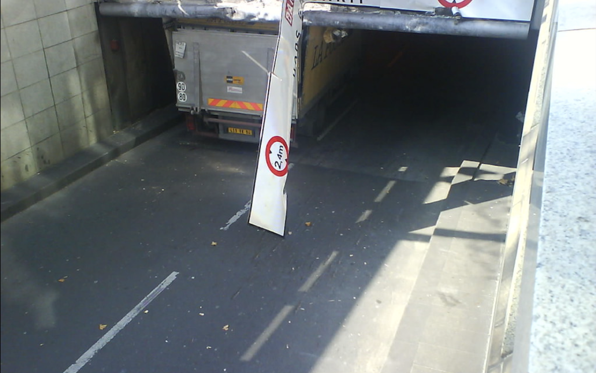 Widderhuelung vun engem Accident am Tunnel Biff op der A13